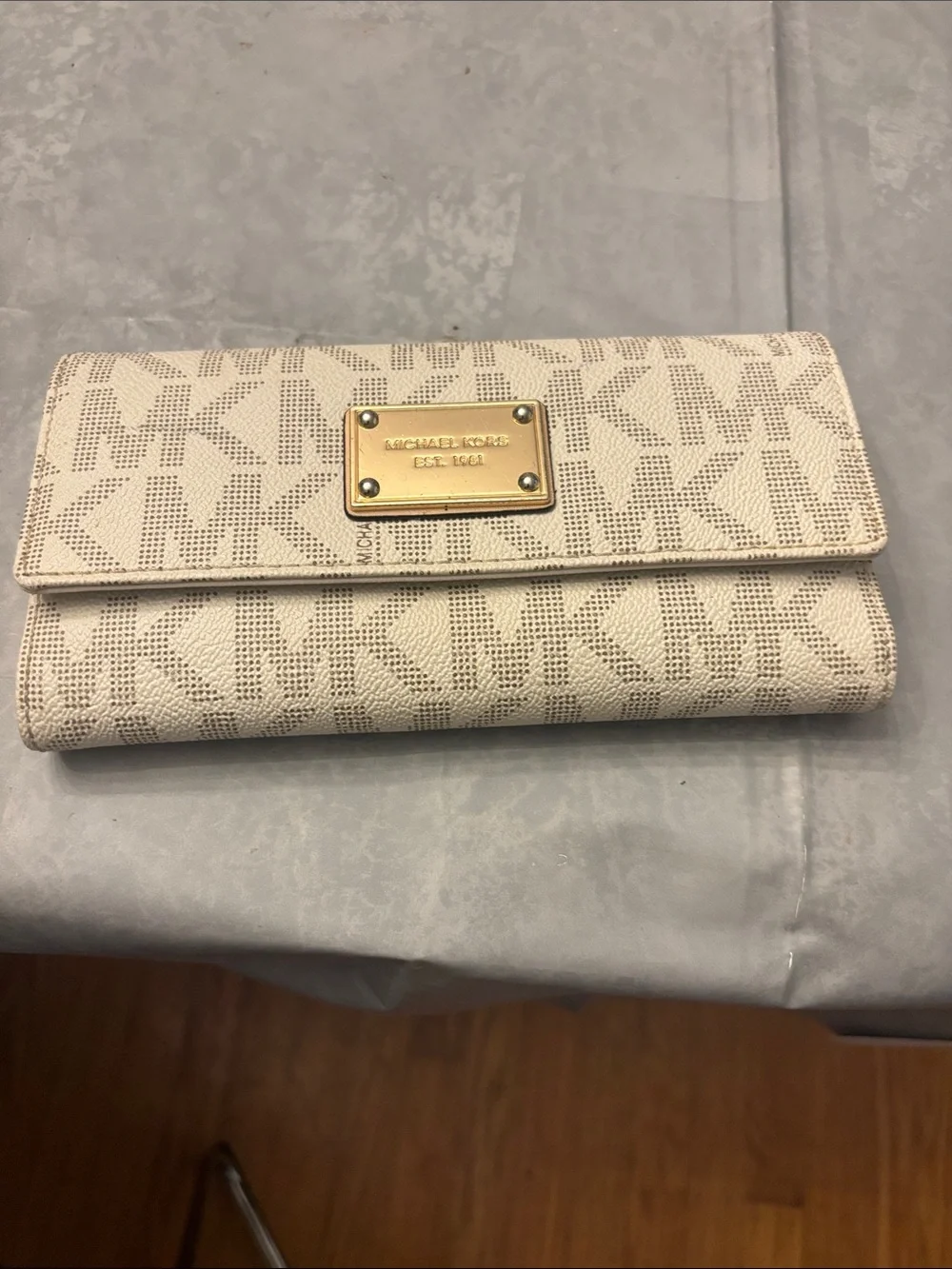 Michael Kors Beige Signature Continental Wallet with Gold Plaque